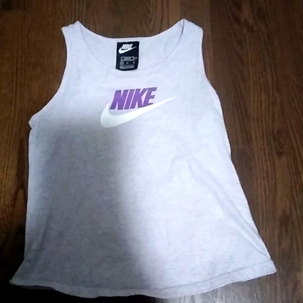 Nike sports t-shirt